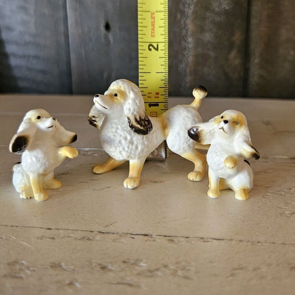 Vintage Poodle Figurines 3 Dogs Mom & Pups White Made In Japan Mid Century decor - Picture 5 of 5